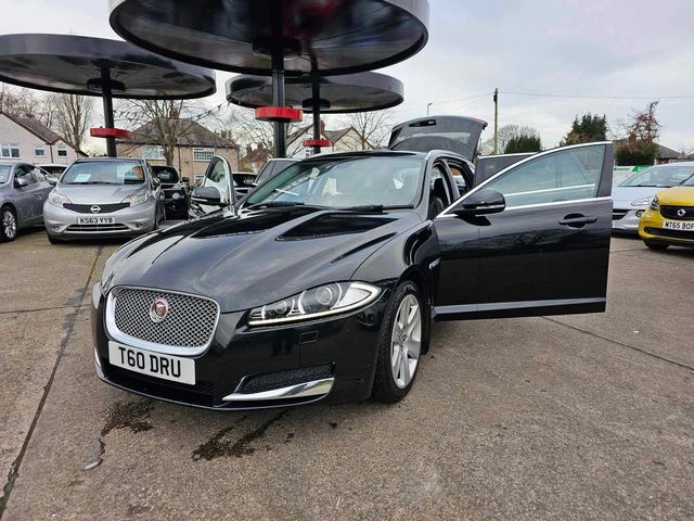 Jaguar XF 2.2d Luxury Sportbrake Auto Euro 5 (s/s) 5dr (2013) - Picture 20