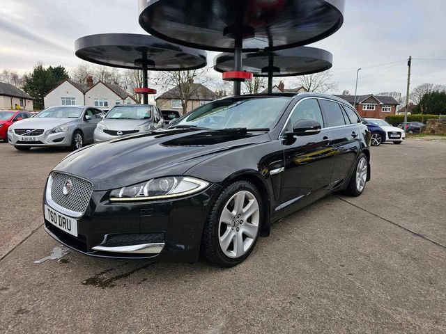 Jaguar XF 2.2d Luxury Sportbrake Auto Euro 5 (s/s) 5dr (2013) - Picture 4