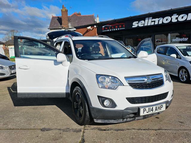 Vauxhall Antara 2.2 CDTi Exclusiv 2WD Euro 5 (s/s) 5dr (2014) - Picture 20