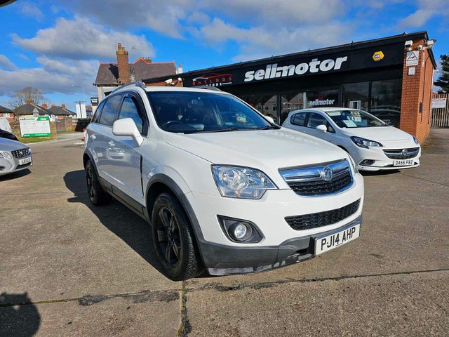 Vauxhall Antara 2.2 CDTi Exclusiv 2WD Euro 5 (s/s) 5dr (2014) - Picture 4