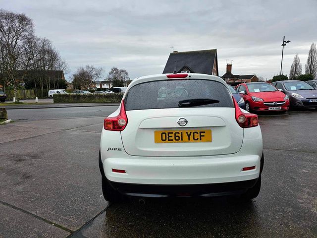 Nissan Juke 1.6 Acenta Euro 5 5dr (2011) - Picture 9