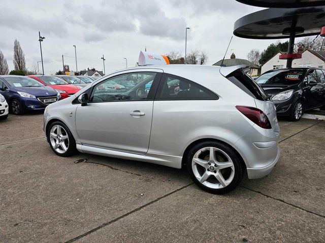 Vauxhall Corsa 1.4 16V SRi Euro 5 3dr (A/C) (2011) - Picture 11