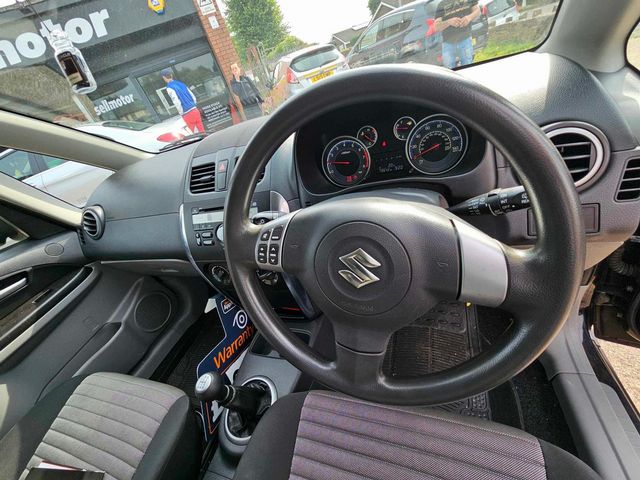 Suzuki SX4 1.6 SZ3 Euro 5 5dr (2013) - Picture 16