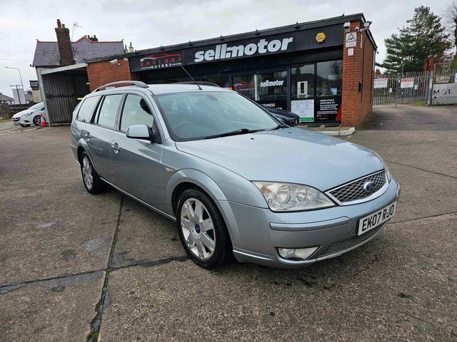 Ford Mondeo 2.0 TDCi SIV Ghia X 5dr (2007) - Picture 4