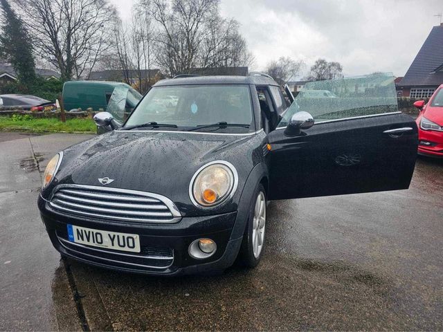 MINI Clubman 1.6 Cooper D Euro 4 5dr (2010) - Picture 16