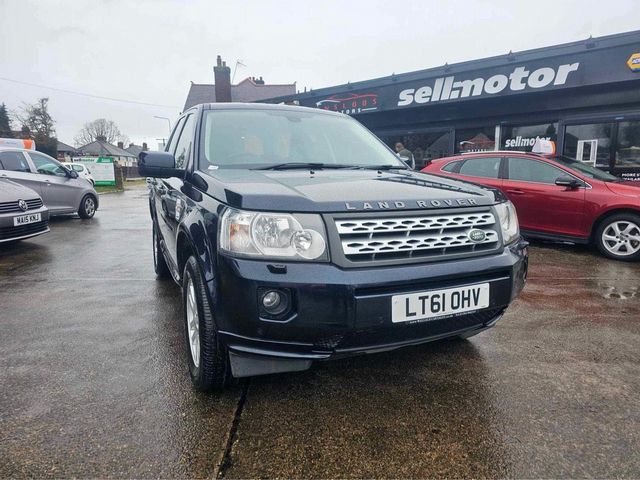 Land Rover Freelander 2 2.2 SD4 XS CommandShift 4WD Euro 5 5dr (2011) - Picture 2