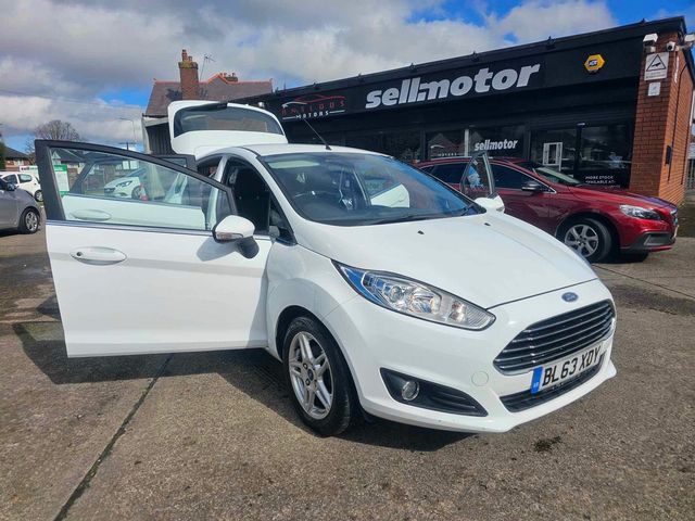 Ford Fiesta 1.0T EcoBoost Zetec Euro 5 (s/s) 5dr (2014) - Picture 18