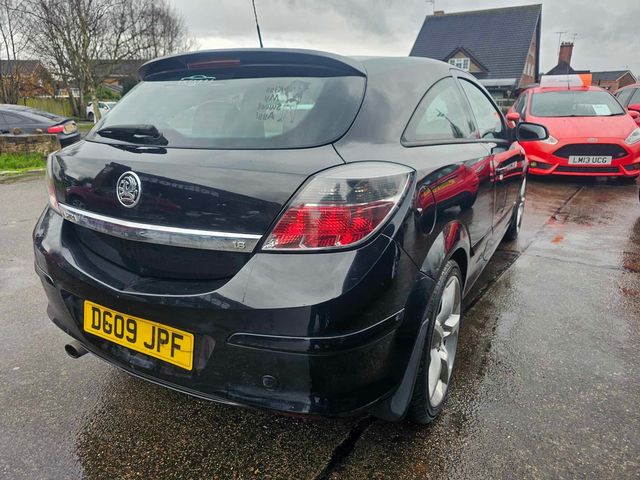 Vauxhall Astra 1.8i 16v SRi Sport Hatch 3dr (2009) - Picture 9