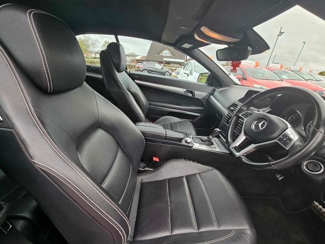 Mercedes-Benz E Class 1.8 E200 BlueEfficiency Sport Cabriolet G-Tronic+ Euro 5 (s/s) 2dr (2012) - Picture 13