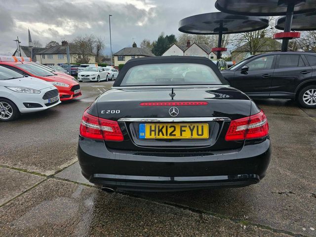 Mercedes-Benz E Class 1.8 E200 BlueEfficiency Sport Cabriolet G-Tronic+ Euro 5 (s/s) 2dr (2012) - Picture 9