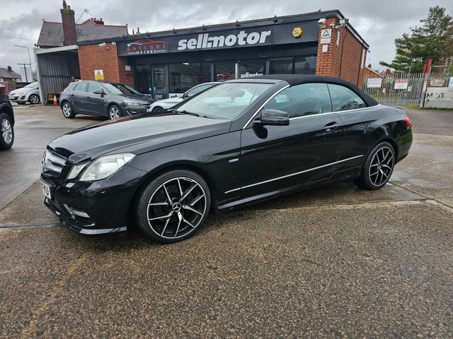 Mercedes-Benz E Class 1.8 E200 BlueEfficiency Sport Cabriolet G-Tronic+ Euro 5 (s/s) 2dr (2012) - Picture 5