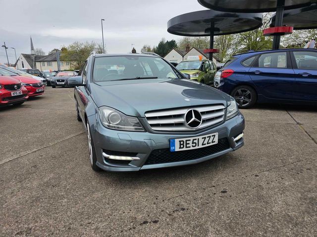 Mercedes-Benz C Class 2.1 C220 CDI BlueEfficiency Sport Edition 125 G-Tronic+ Euro 5 (s/s) 5dr (2011) - Picture 2