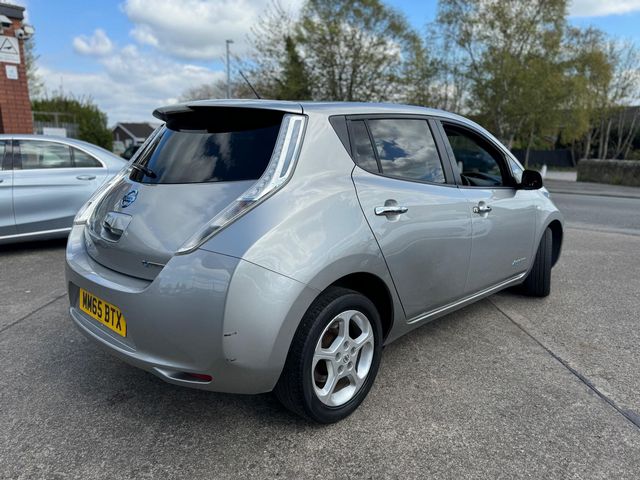 Nissan Leaf 24kWh Acenta Auto 5dr (2015) - Picture 7