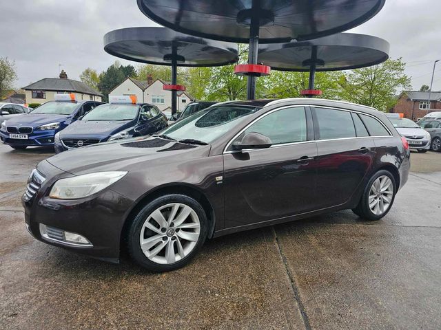 Vauxhall Insignia 2.0 CDTi SRi Nav Sports Tourer Auto Euro 5 5dr (2012) - Picture 5