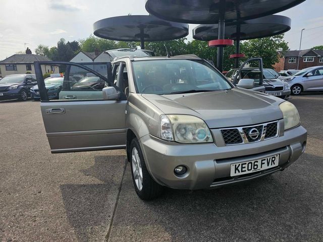 Nissan X-Trail 2.2 dCi Columbia 5dr (2006) - Picture 18