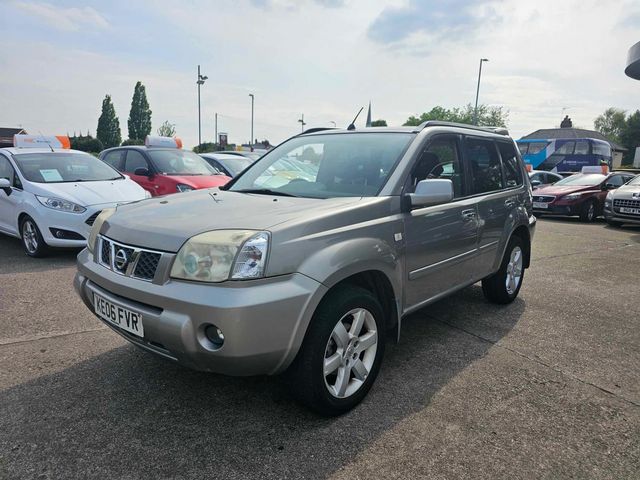 Nissan X-Trail 2.2 dCi Columbia 5dr (2006) - Picture 4