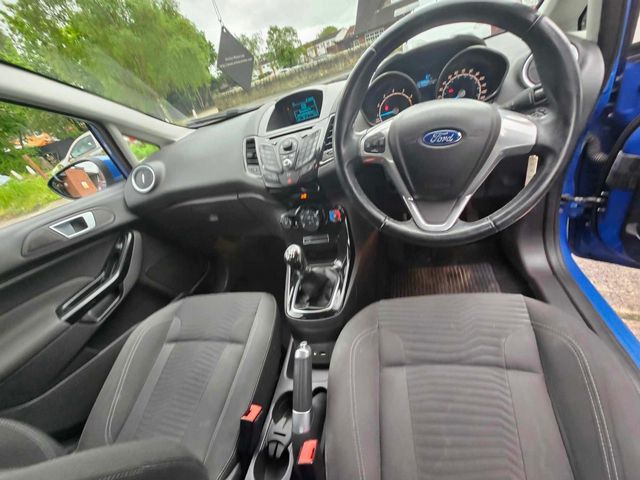 Ford Fiesta 1.0T EcoBoost Zetec Euro 5 (s/s) 5dr (2013) - Picture 13