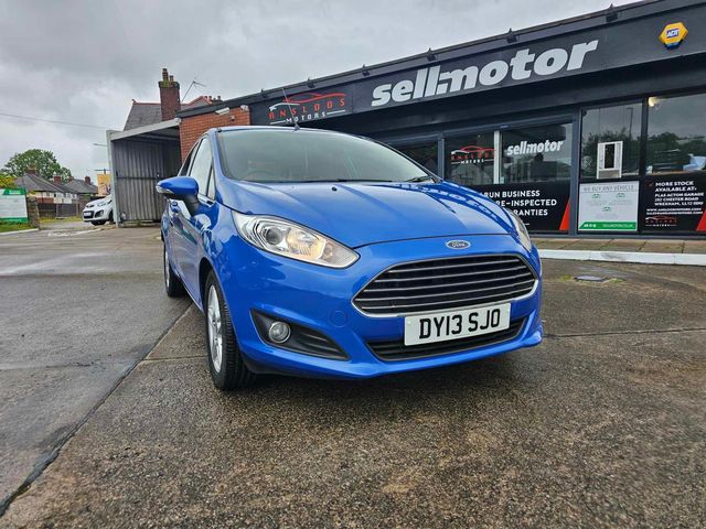 Ford Fiesta 1.0T EcoBoost Zetec Euro 5 (s/s) 5dr (2013) - Picture 2