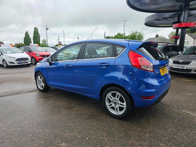 Ford Fiesta 1.0T EcoBoost Zetec Euro 5 (s/s) 5dr (2013) - Picture 7