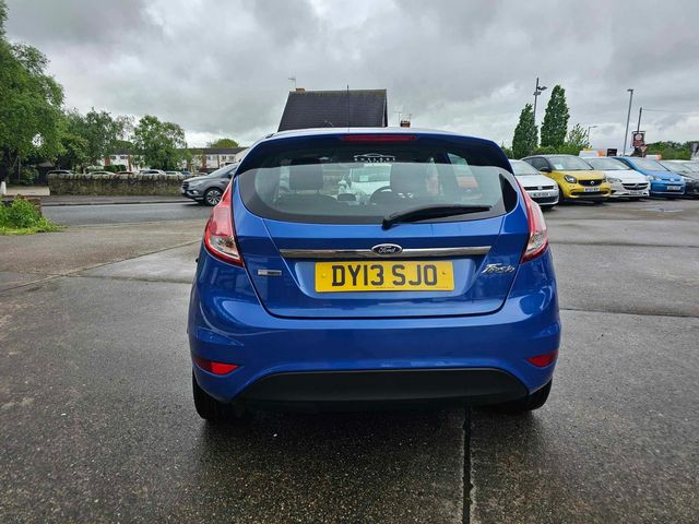 Ford Fiesta 1.0T EcoBoost Zetec Euro 5 (s/s) 5dr (2013) - Picture 9