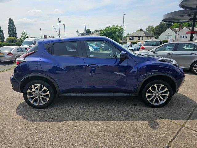 Nissan Juke 1.6 Tekna XTRON Euro 6 5dr (2015) - Picture 10