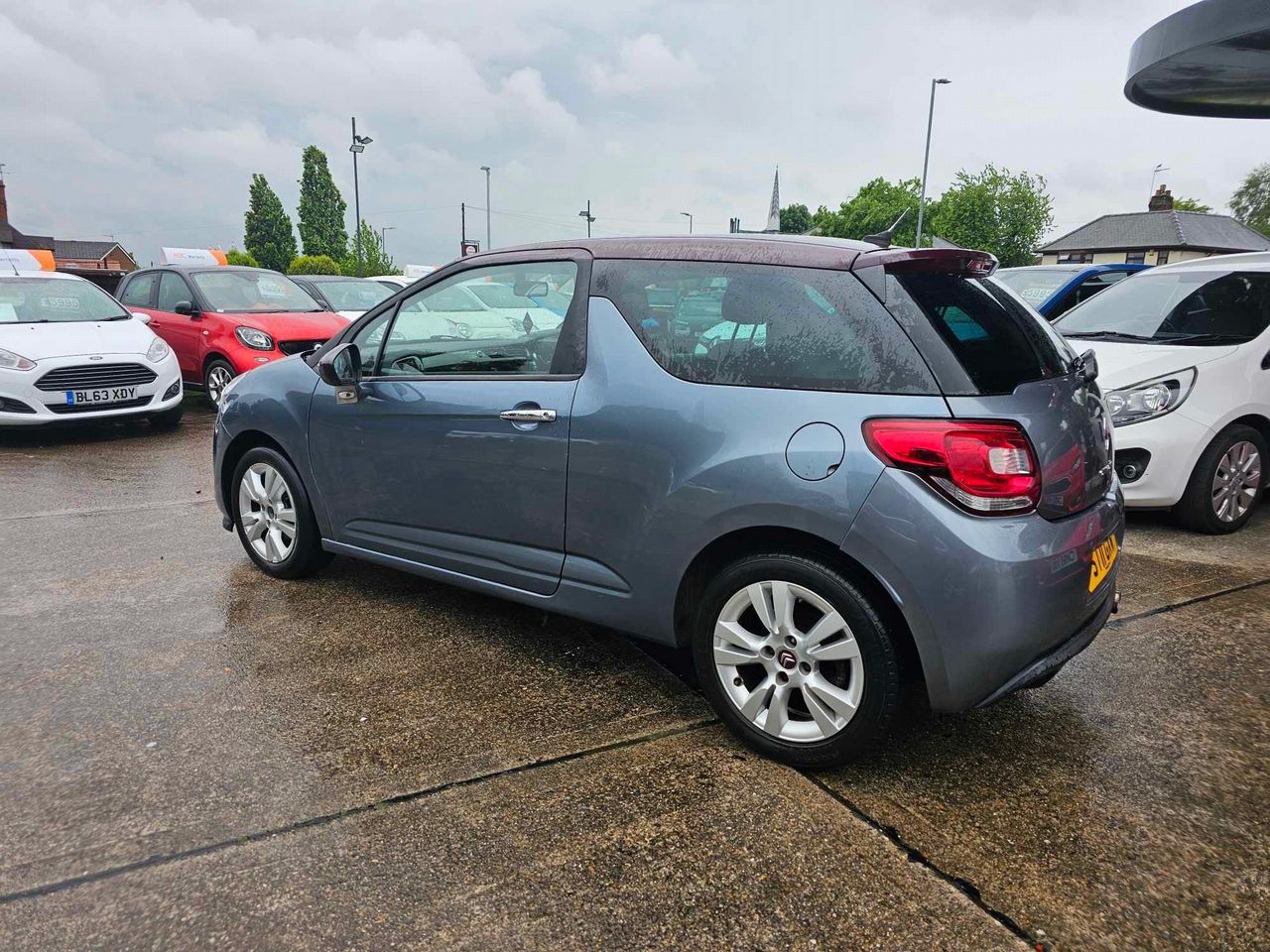 Citroen DS3 1.6 e-HDi Airdream DStyle Euro 5 (s/s) 3dr - Picture 6 of 19