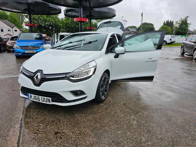 Renault Clio 1.5 dCi Dynamique S Nav Euro 6 (s/s) 5dr (2017) - Picture 17