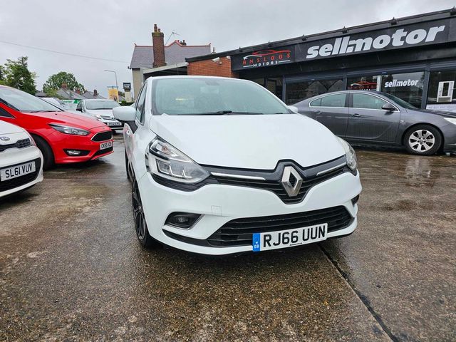 Renault Clio 1.5 dCi Dynamique S Nav Euro 6 (s/s) 5dr (2017) - Picture 2