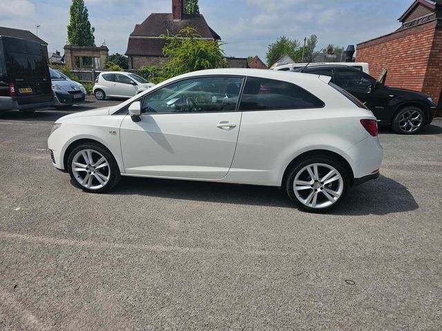 SEAT Ibiza 1.6 16V Sport Sport Coupe Euro 4 3dr (2009) - Picture 11