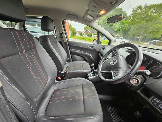 Vauxhall Meriva 1.4 16V Active Euro 5 5dr (2012) - Picture 11