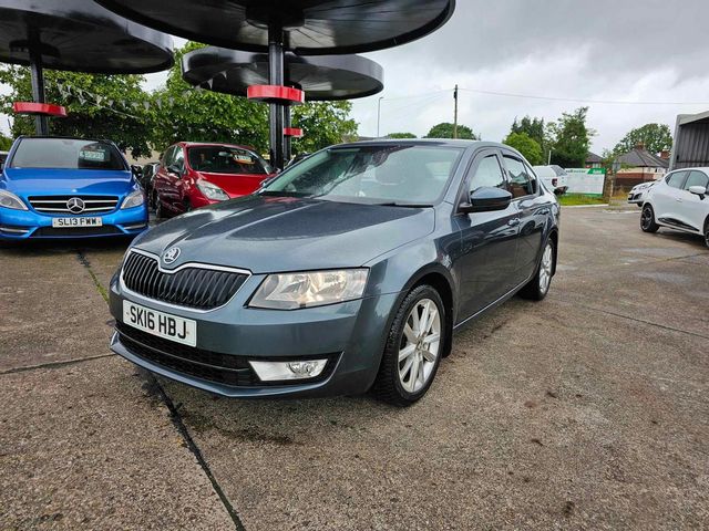 Skoda Octavia 1.6 TDI SE Euro 6 (s/s) 5dr (2016) - Picture 4