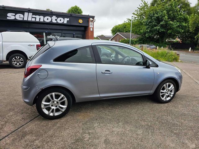 Vauxhall Corsa 1.2i 16v SXi 3dr (2010) - Picture 2