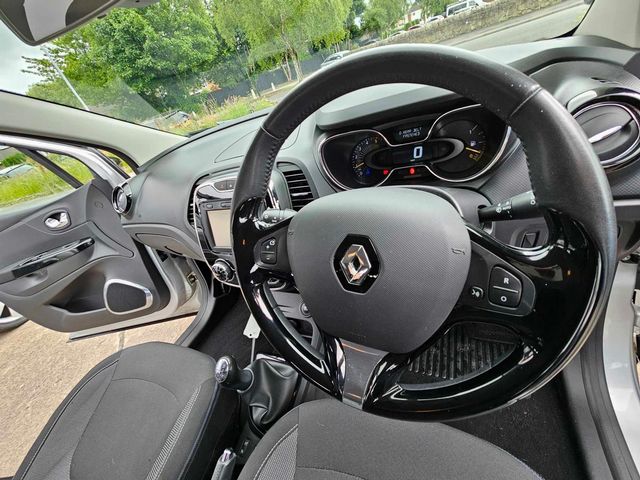 Renault Captur 1.5 dCi ENERGY Dynamique Nav Euro 6 (s/s) 5dr (2016) - Picture 10