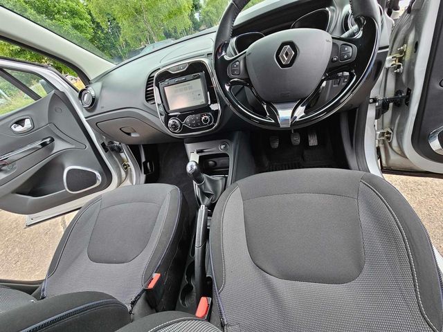 Renault Captur 1.5 dCi ENERGY Dynamique Nav Euro 6 (s/s) 5dr (2016) - Picture 8