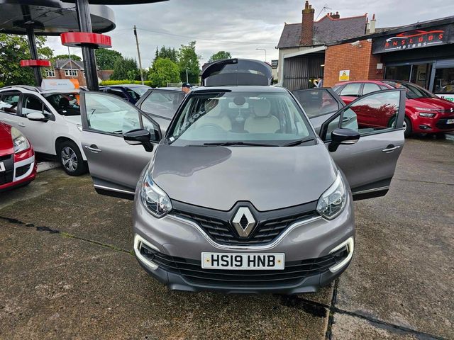 Renault Captur 1.5 dCi ENERGY Iconic Euro 6 (s/s) 5dr (2019) - Picture 6