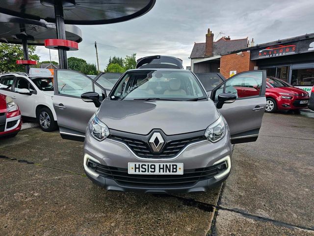 Renault Captur 1.5 dCi ENERGY Iconic Euro 6 (s/s) 5dr (2019) - Picture 8