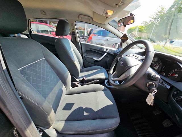 Ford Fiesta 1.25 Edge 5dr (2012) - Picture 9