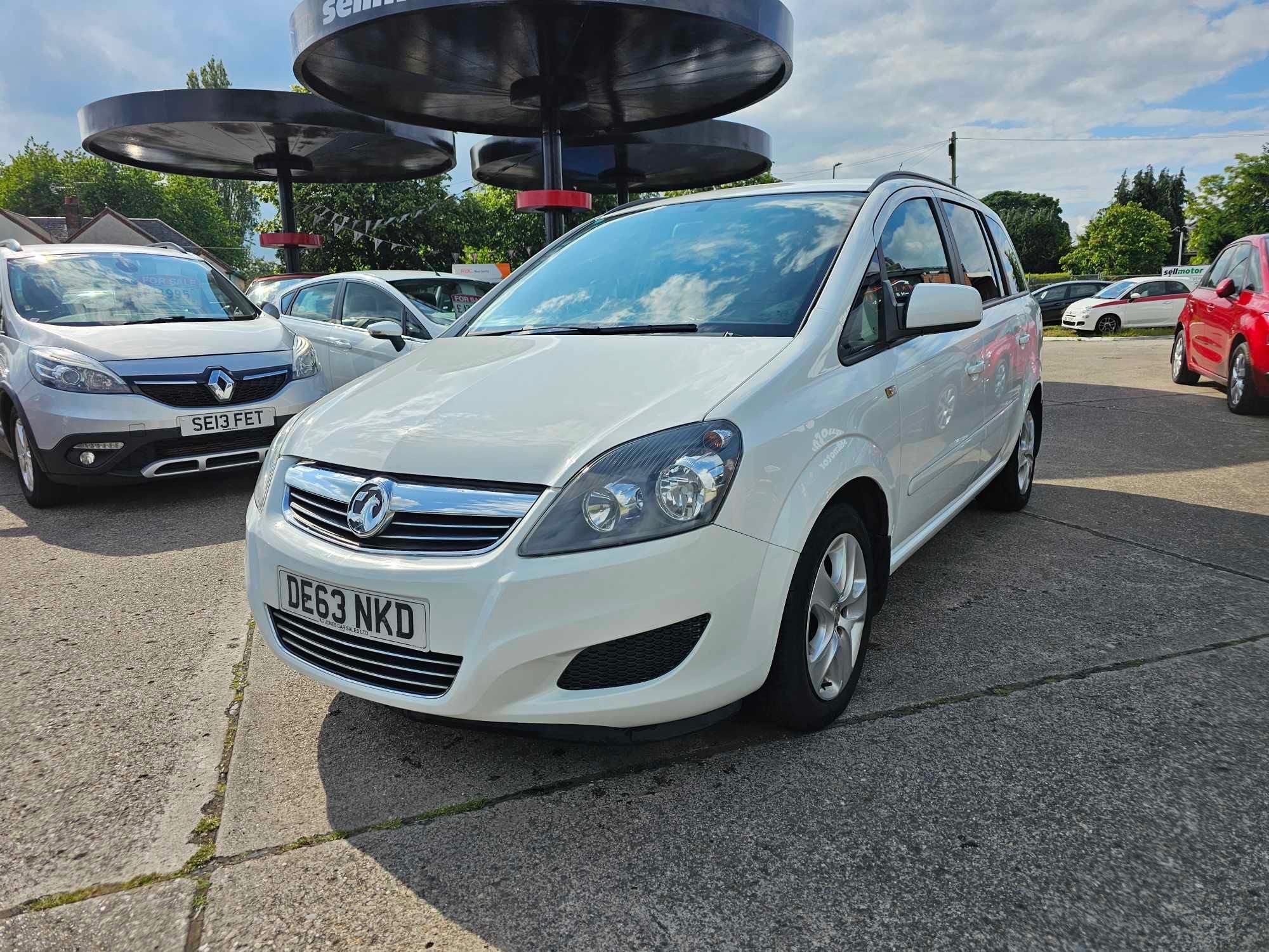 VauxhallZafira1.6 16V Exclusiv Euro 5 5dr for sale