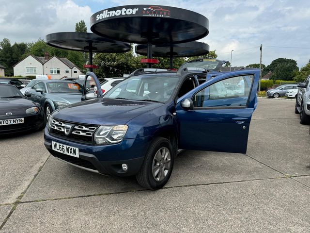 Dacia Duster 1.2 TCe Laureate 4WD Euro 6 (s/s) 5dr (2017) - Picture 16