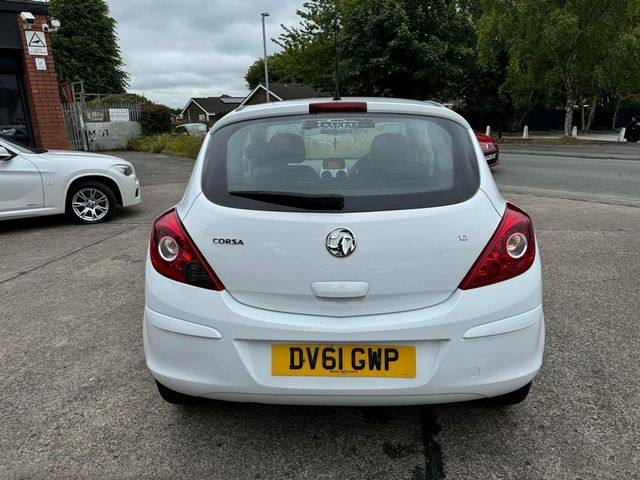 Vauxhall Corsa 1.2 16V Excite Euro 5 3dr (A/C) (2011) - Picture 10