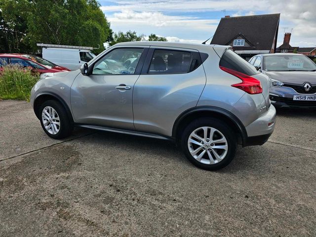 Nissan Juke 1.6 Acenta Premium Euro 5 (s/s) 5dr (2012) - Picture 13