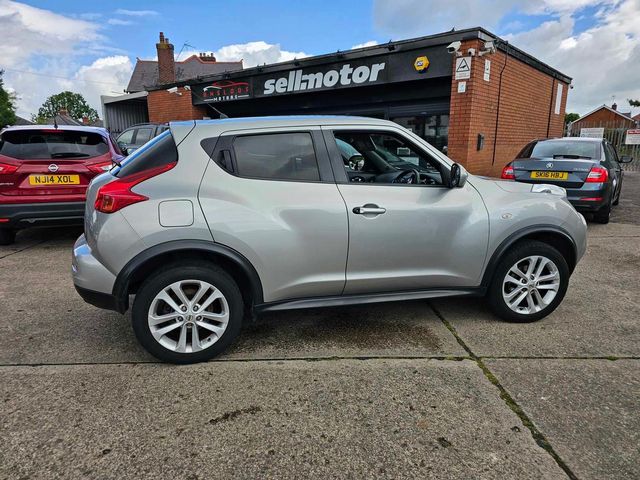 Nissan Juke 1.6 Acenta Premium Euro 5 (s/s) 5dr (2012) - Picture 3