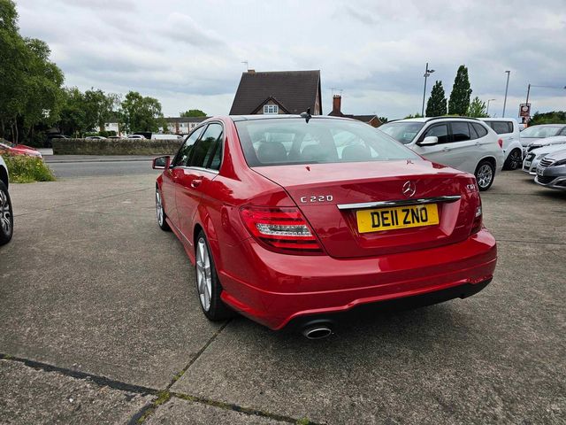 Mercedes-Benz C Class 2.1 C220 CDI BlueEfficiency Sport G-Tronic+ Euro 5 (s/s) 4dr (2011) - Picture 15