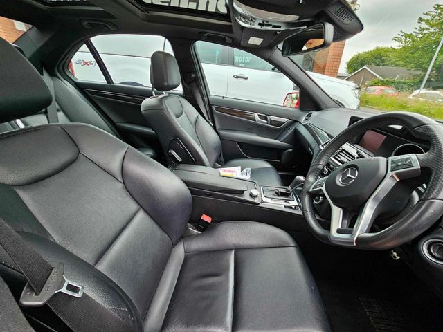 Mercedes-Benz C Class 2.1 C220 CDI BlueEfficiency Sport G-Tronic+ Euro 5 (s/s) 4dr (2011) - Picture 21