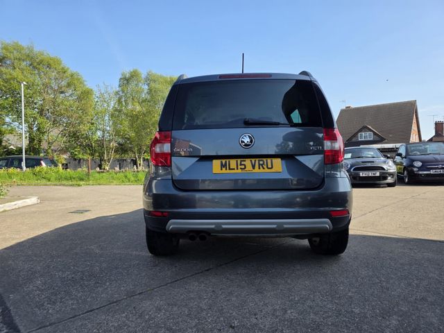 Skoda Yeti 2.0 TDI SE Euro 5 5dr (2015) - Picture 16