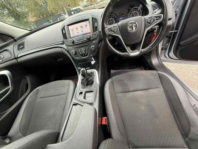 Vauxhall Insignia 1.6 CDTi ecoFLEX Tech Line Euro 6 (s/s) 5dr (2017) - Picture 14