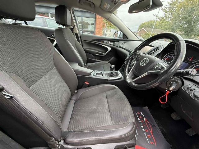 Vauxhall Insignia 1.6 CDTi ecoFLEX Tech Line Euro 6 (s/s) 5dr (2017) - Picture 15