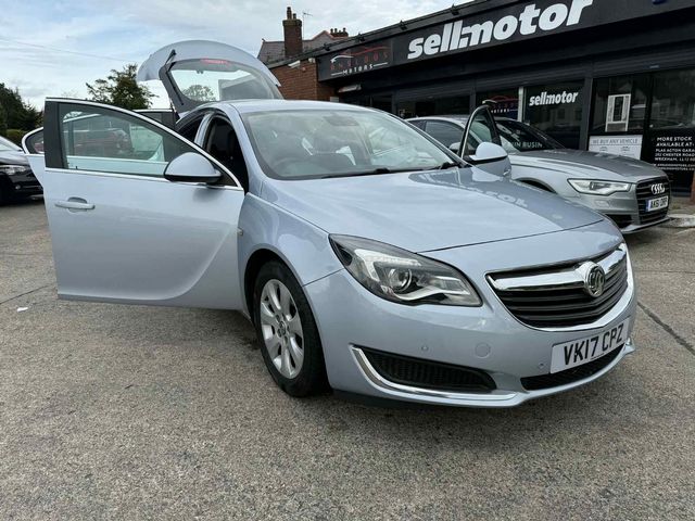 Vauxhall Insignia 1.6 CDTi ecoFLEX Tech Line Euro 6 (s/s) 5dr (2017) - Picture 6