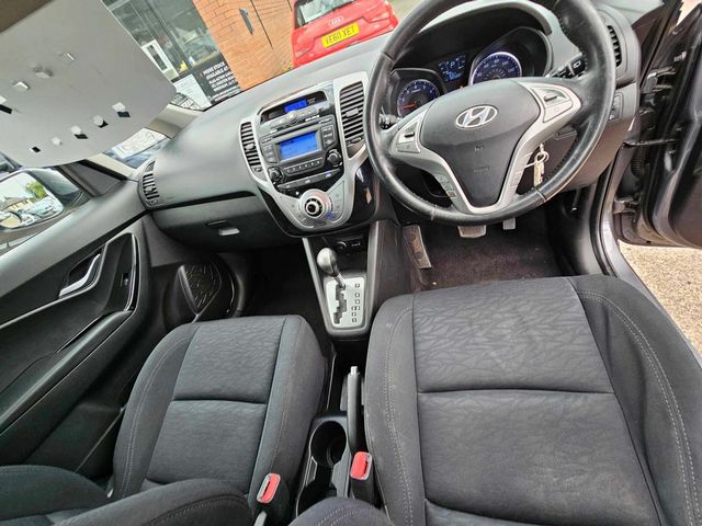 Hyundai ix20 1.6 Active Auto Euro 5 5dr (2013) - Picture 16