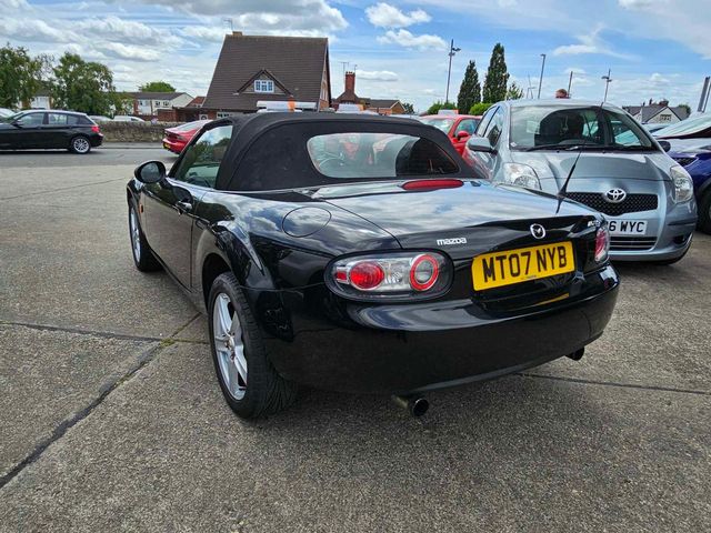 Mazda MX-5 2.0i (Option Pack) Roadster Euro 4 2dr (2007) - Picture 6